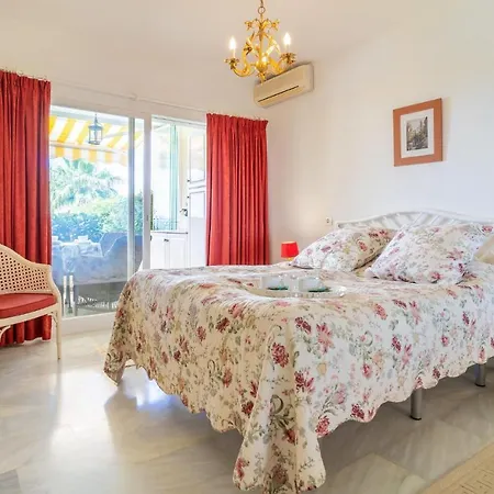 Beautiful In With Wifi Marbella